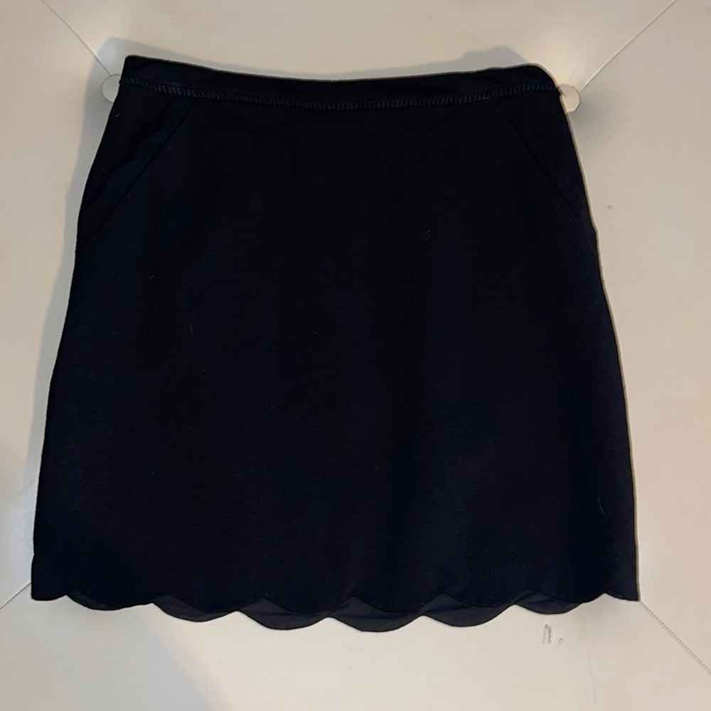 Black scalloped skirt